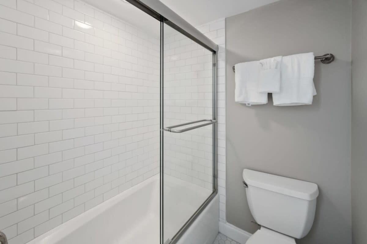 Newly Renovated Condo With Private Balcony! بنما سيتي بيتش المظهر الخارجي الصورة